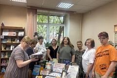 Общественные советники  посетили книжно – иллюстрированную выставку, посвященную антинаркотической направленности «Программа жизни – Здоровье!» 
